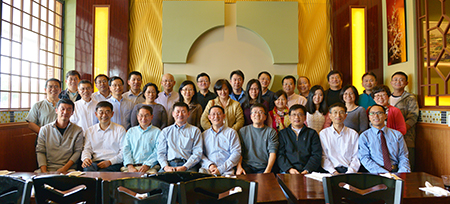 汪俊博士（1排左4），，梁贵柏博士（1排左1），，孙勇奎院士（1排左2），，李才博士（1排中），，王建锋博士（1排右1），，刘建博士（1排右4），，杨立虎博士（2排左1），，蔡天权博士（2排左2），，刘雯颖博士（2排右3）等专家合影留念