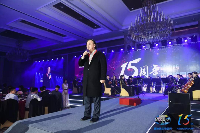 张江集团党委委员、副总司理王兰忠