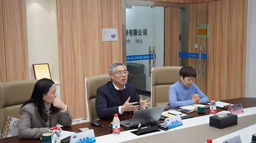 豪门国际官网生物医药首创人&CEO陈春麟博士，，药效部执行主任董文心博士，，公司事务部总监周南梅等