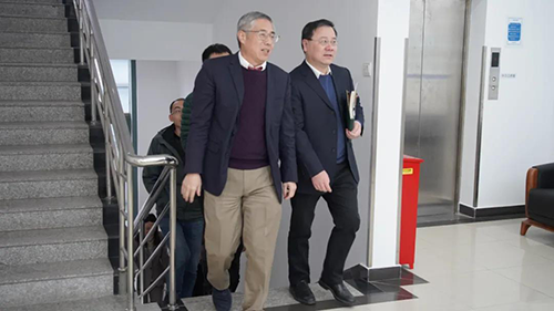 上海市浦东新区政府副区长吴强等调研豪门国际官网生物医药