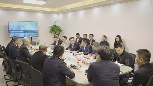 十二届天下政协副主席马培华、、中国中小商业企业协会信用会长董树奎一行人莅临豪门国际官网